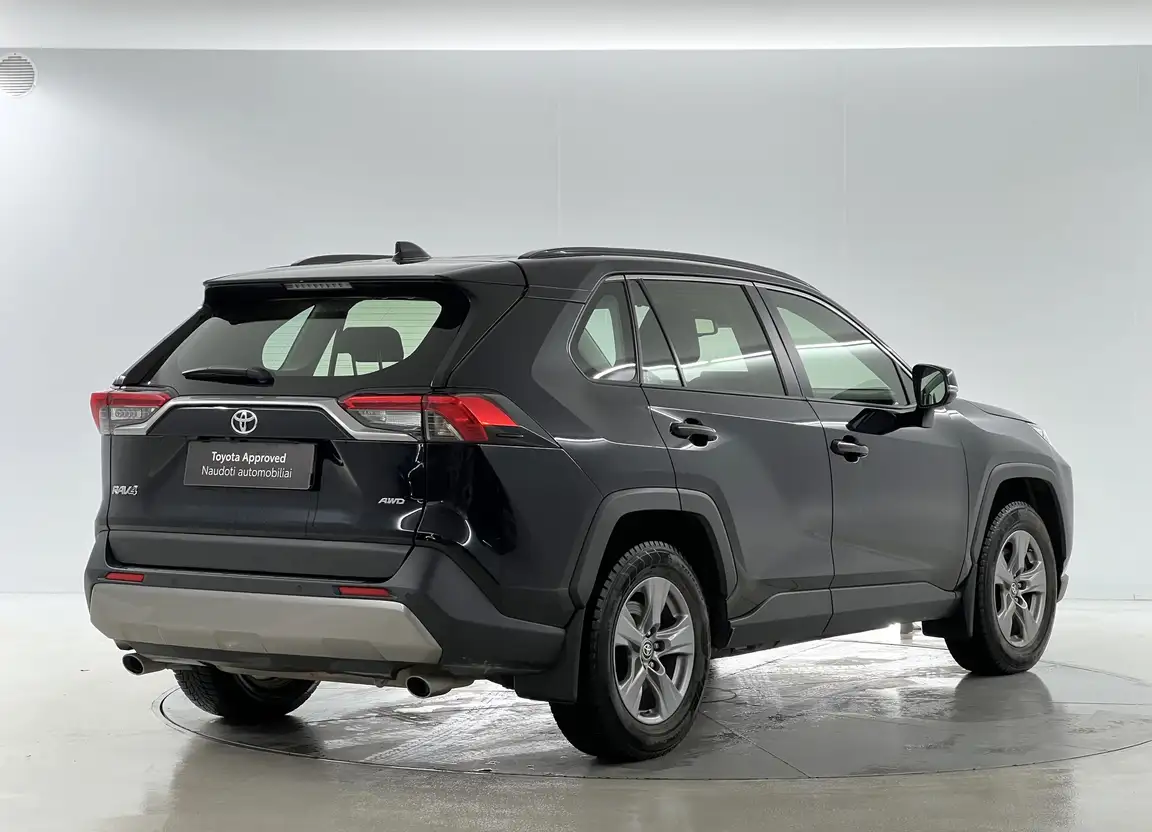 TOYOTA RAV4