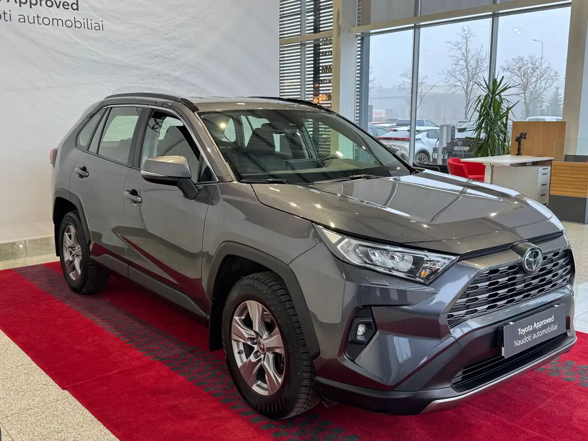 TOYOTA RAV4