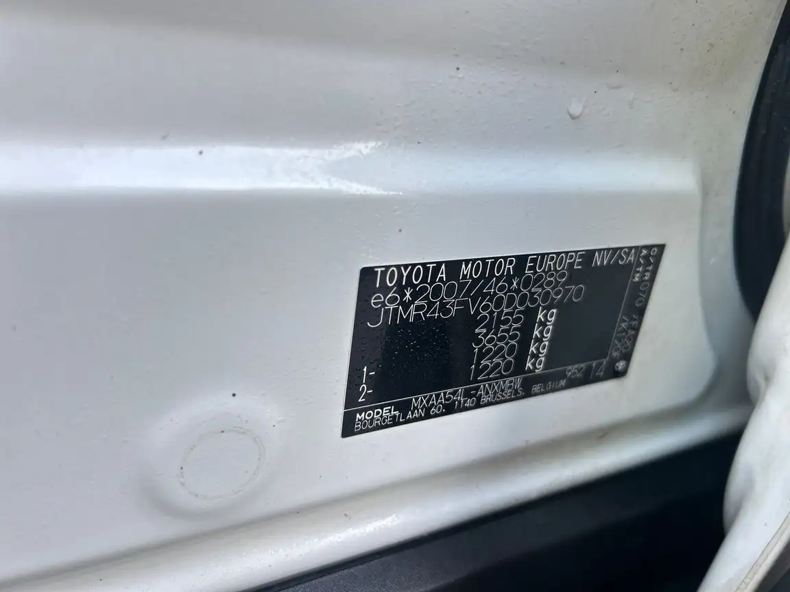 TOYOTA RAV4