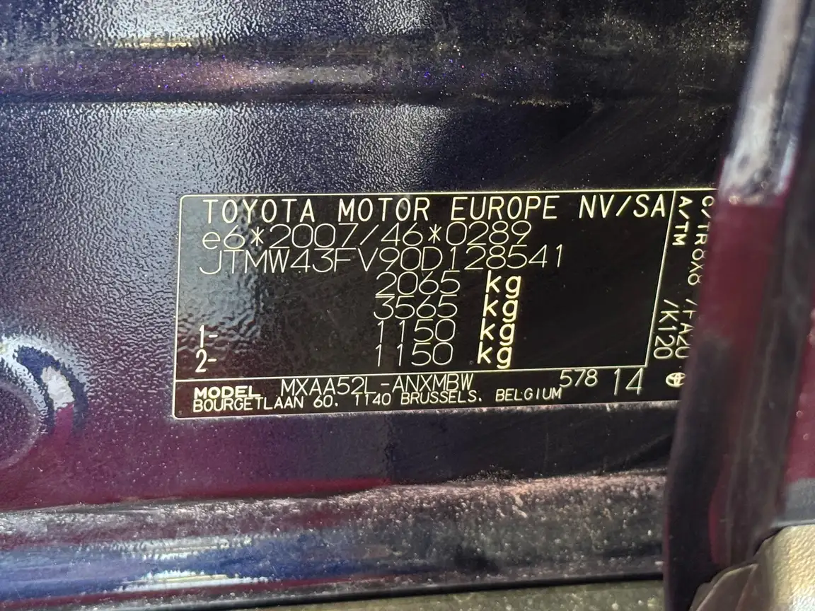 TOYOTA RAV4
