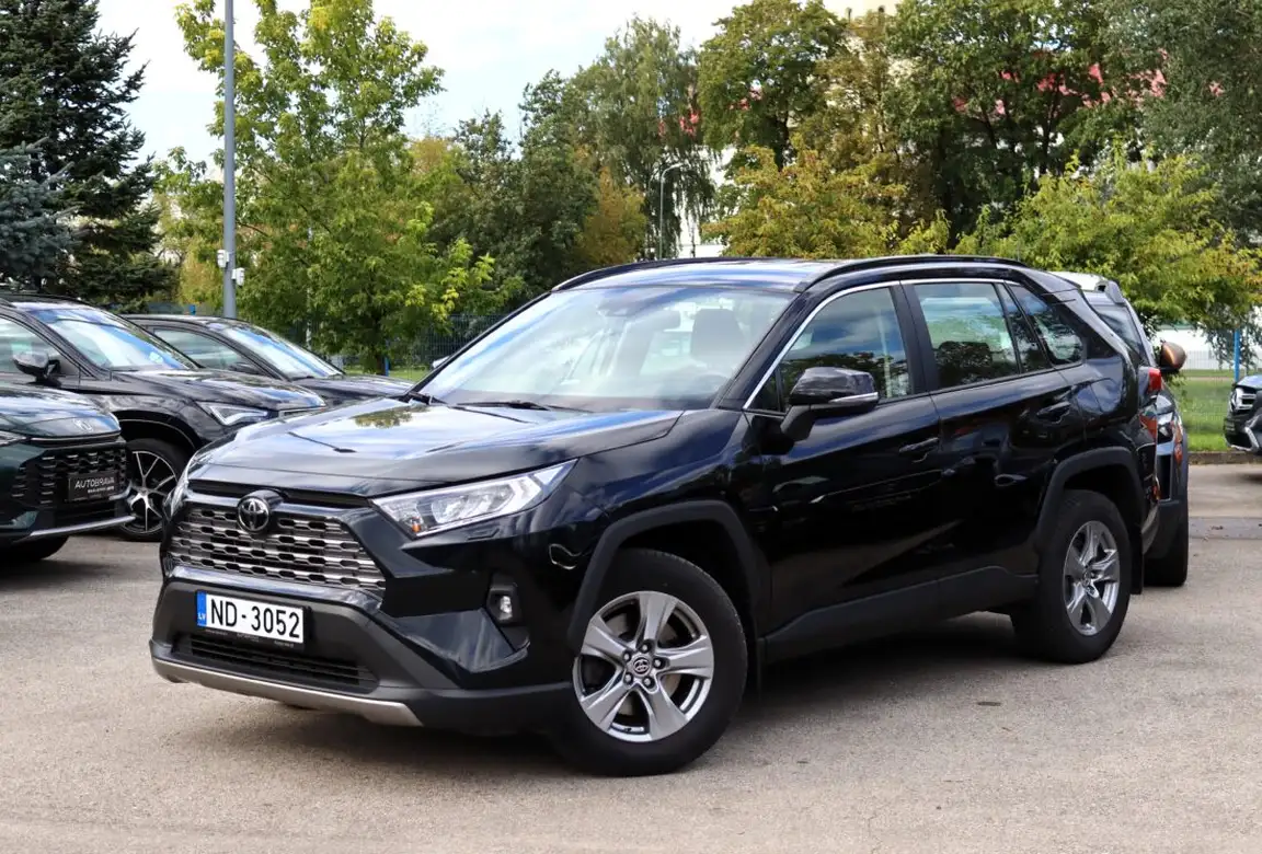 TOYOTA RAV4