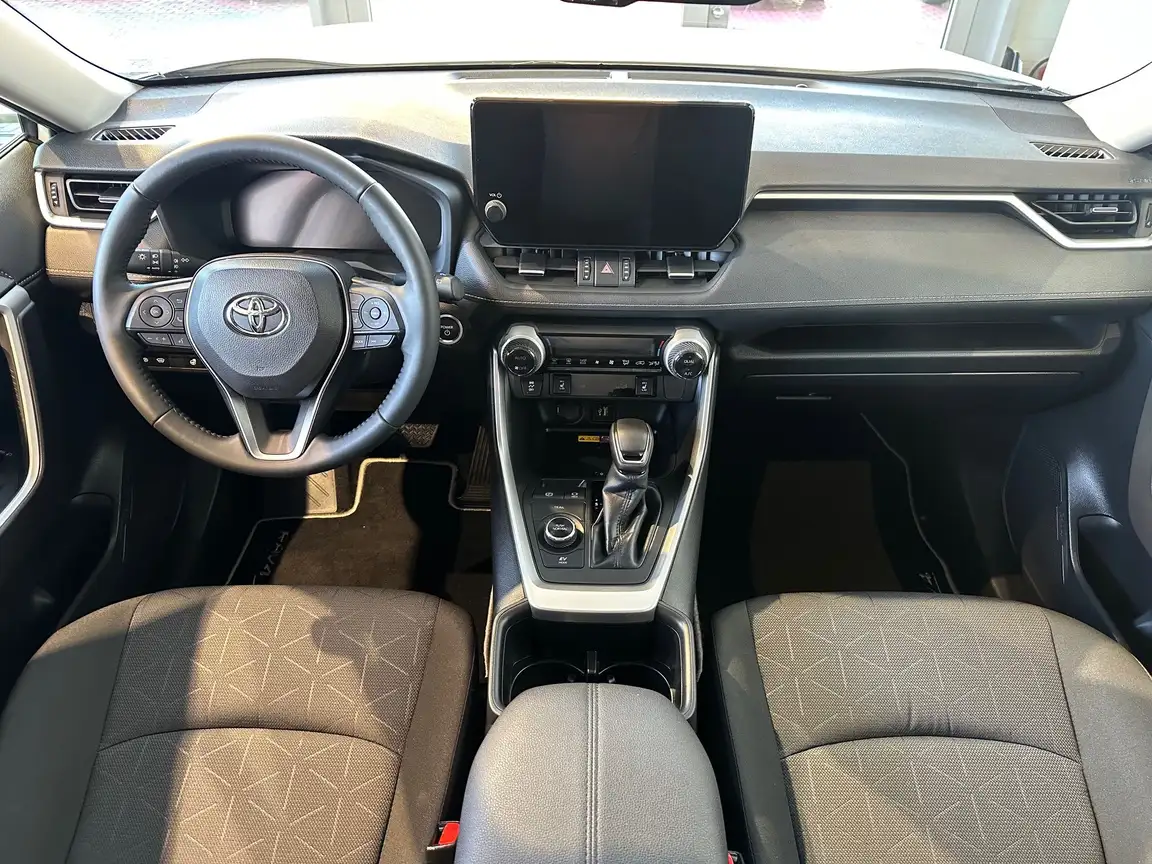 TOYOTA RAV4