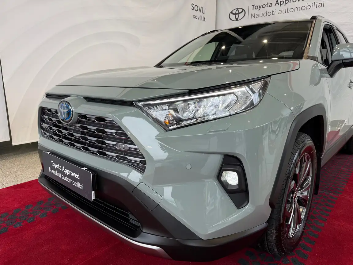 TOYOTA RAV4