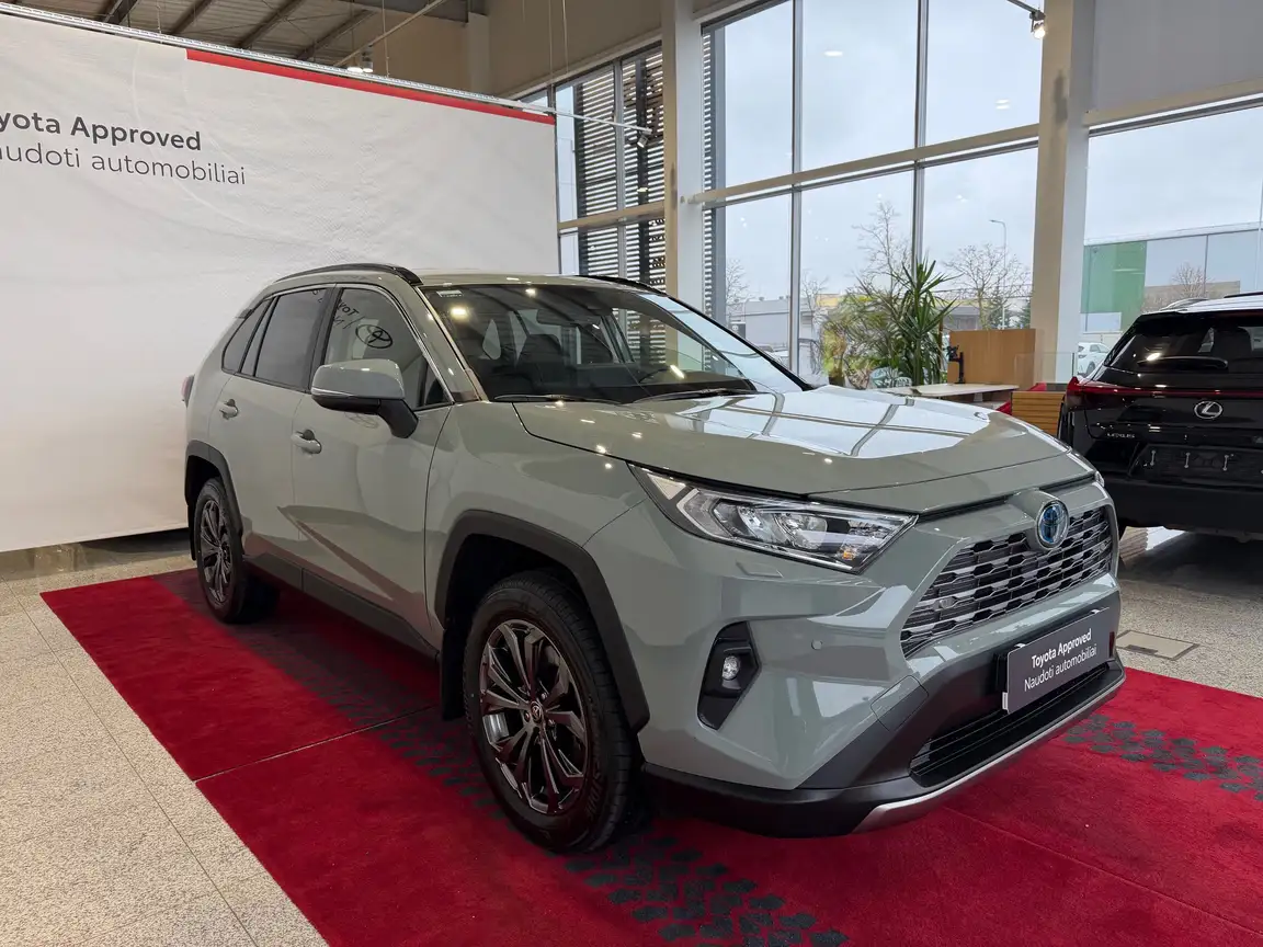 TOYOTA RAV4