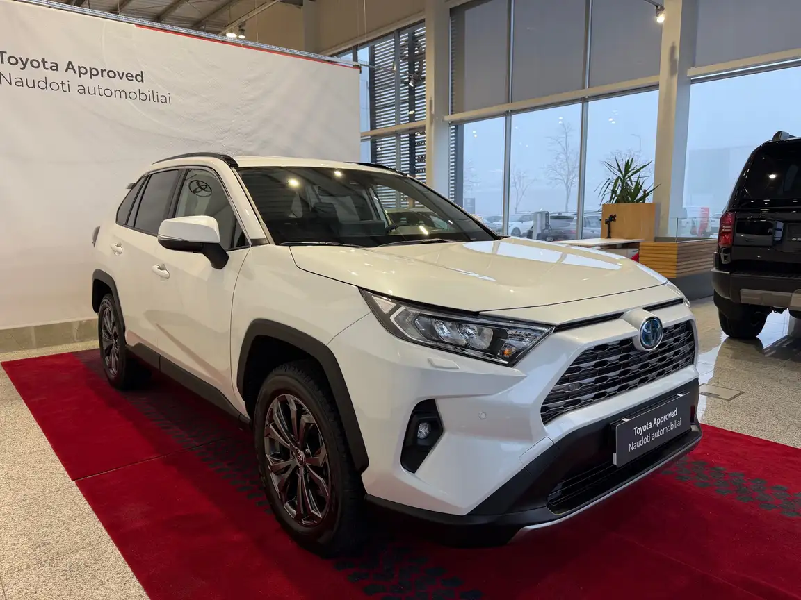 TOYOTA RAV4