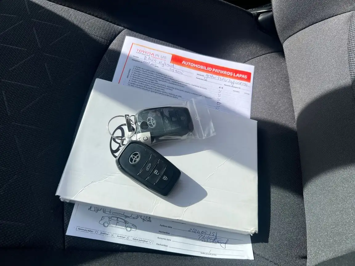 TOYOTA RAV4