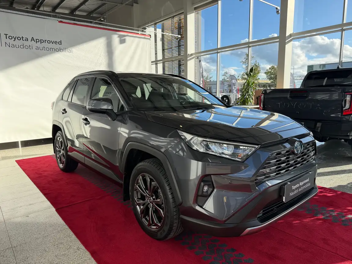 TOYOTA RAV4