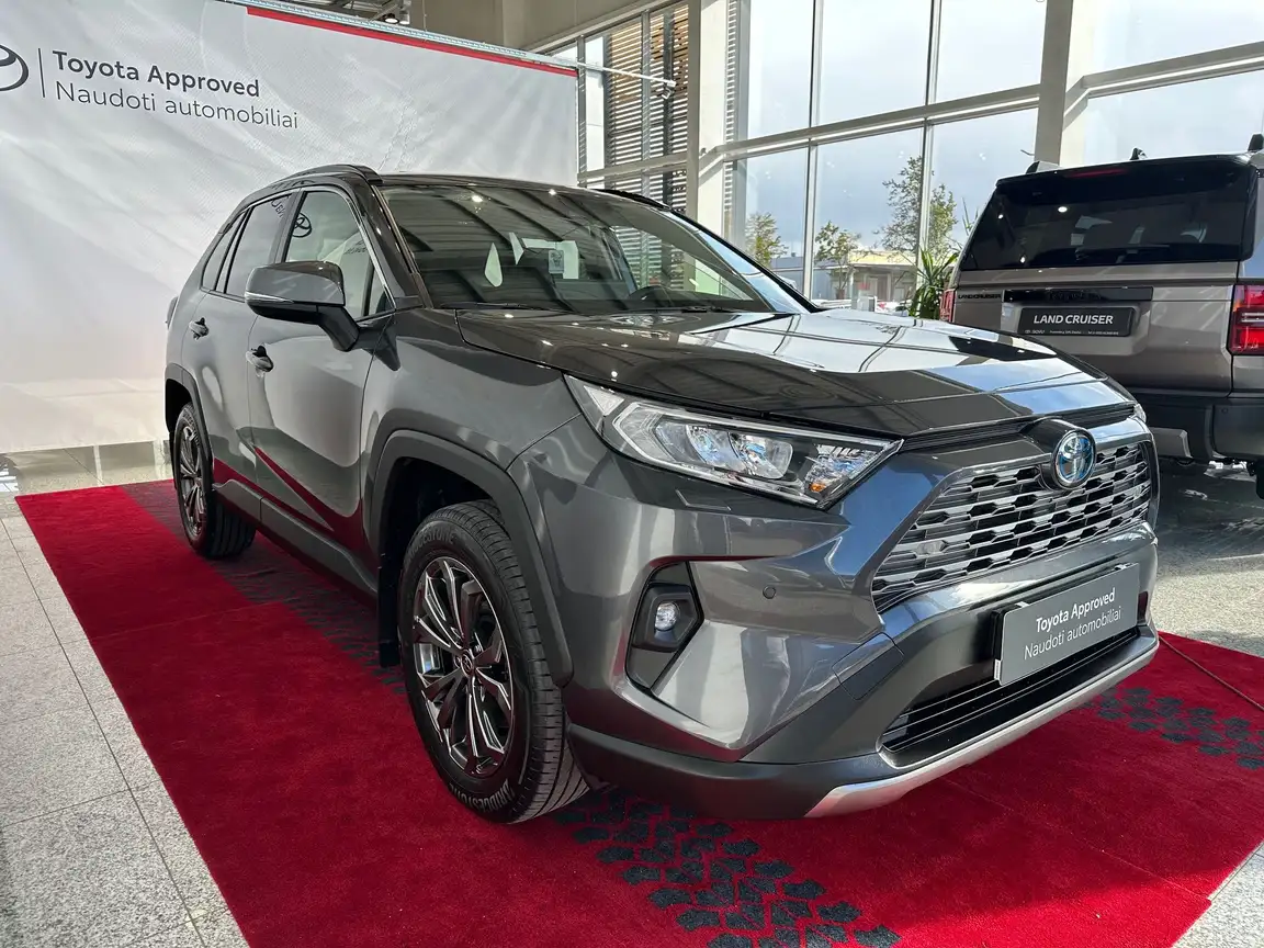 TOYOTA RAV4