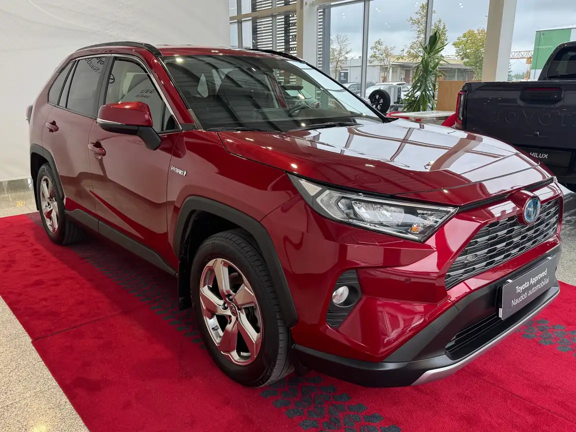 TOYOTA RAV4