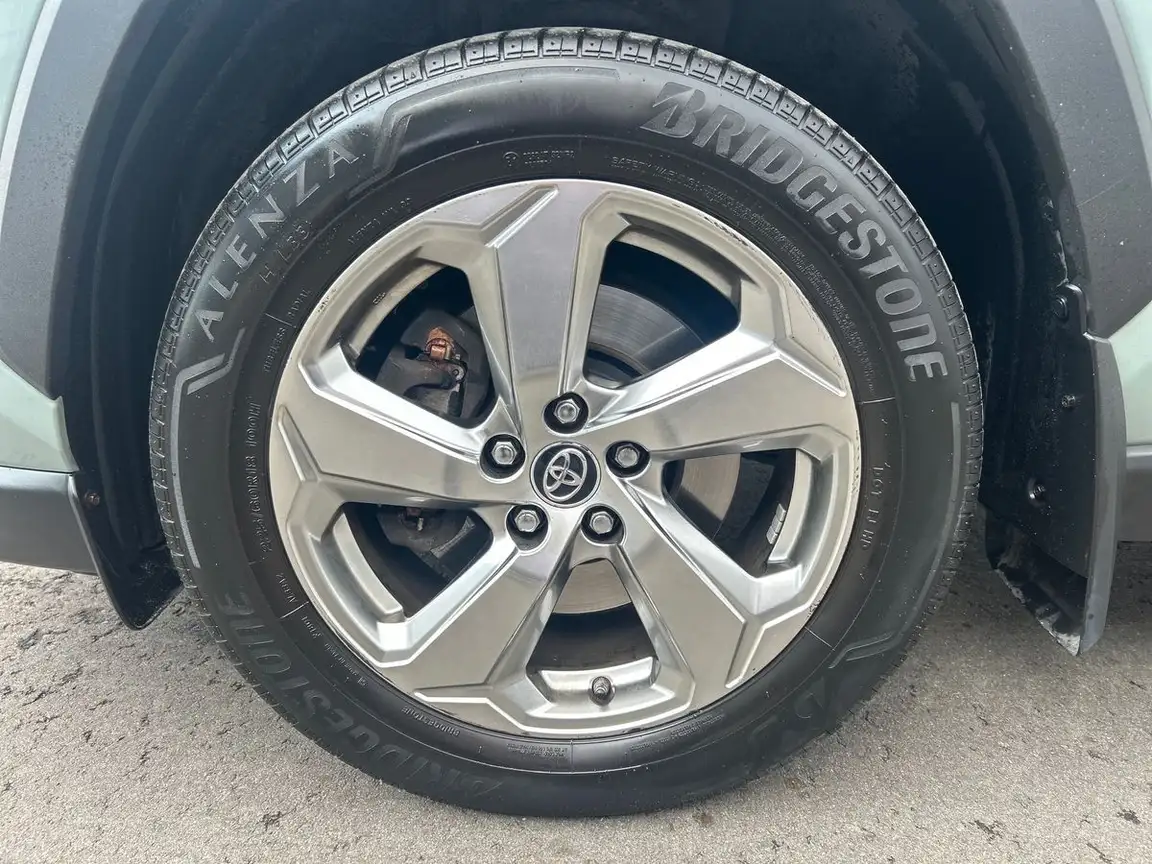 TOYOTA RAV4