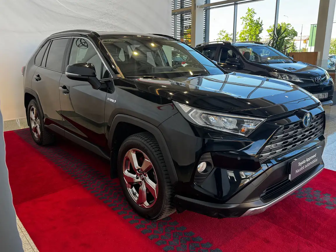TOYOTA RAV4