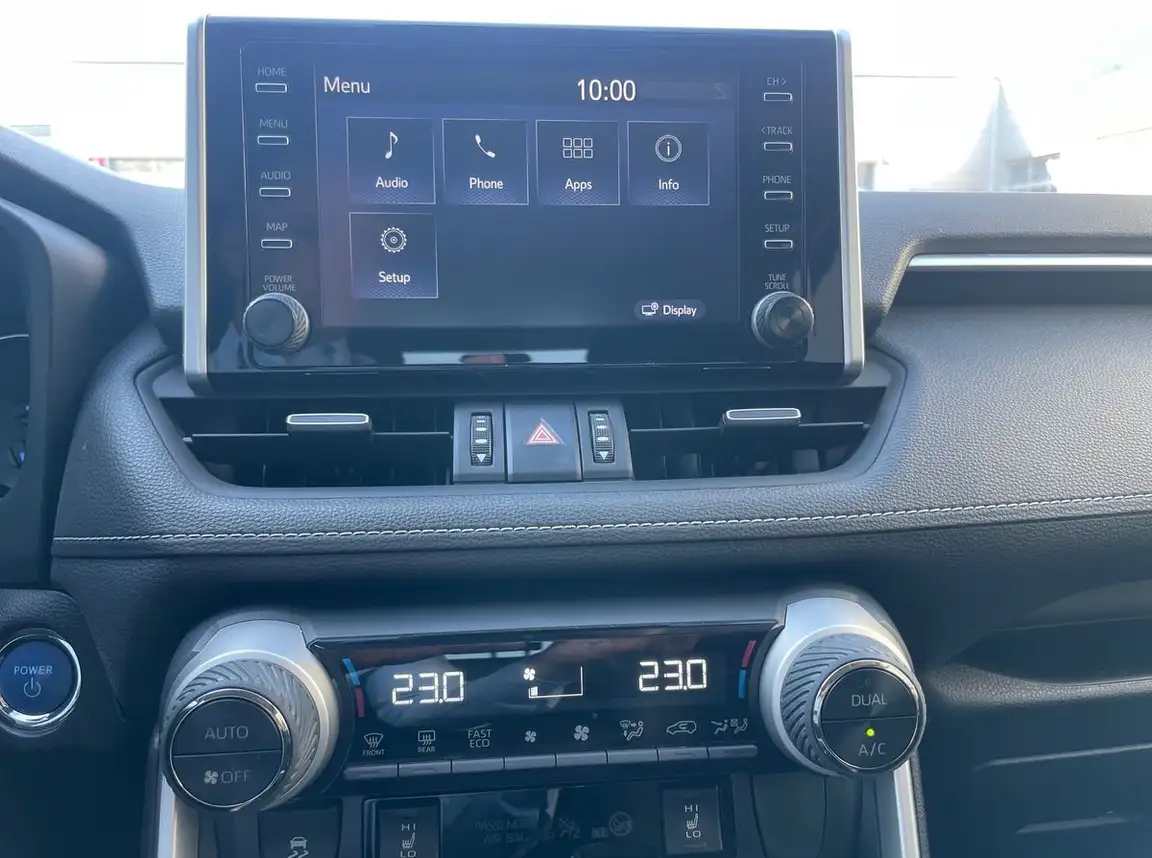 TOYOTA RAV4