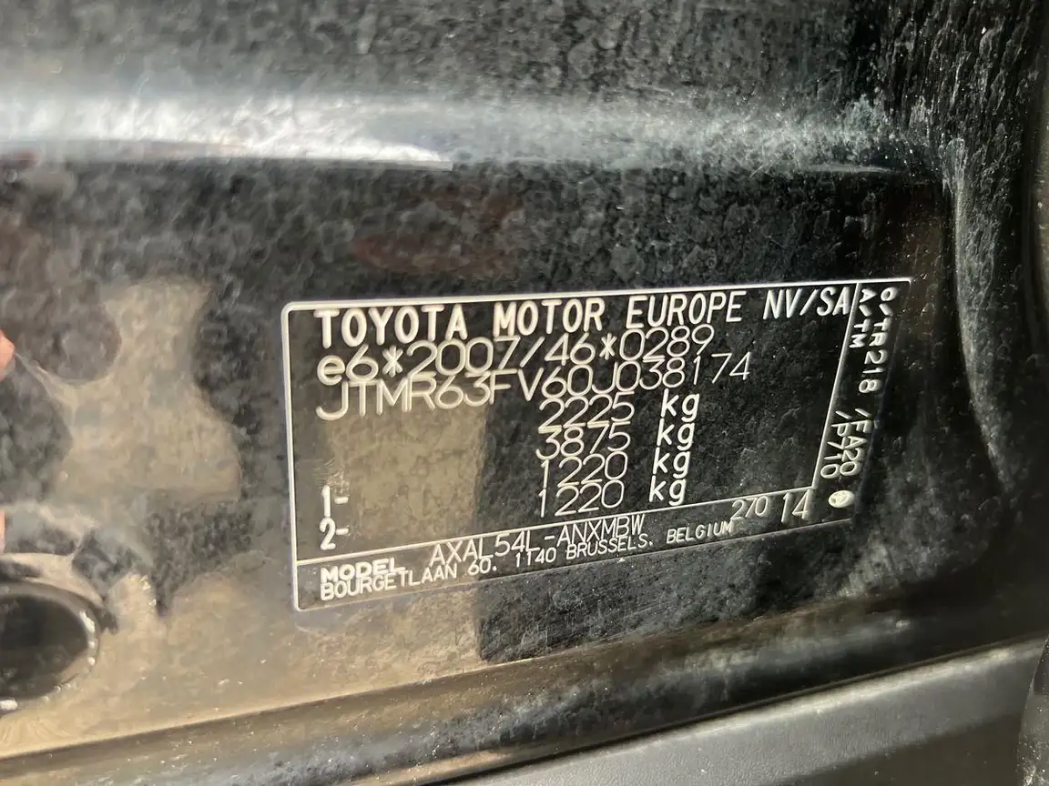 TOYOTA RAV4