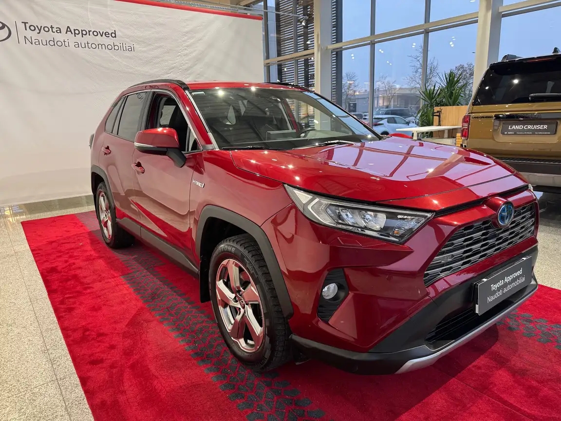 TOYOTA RAV4