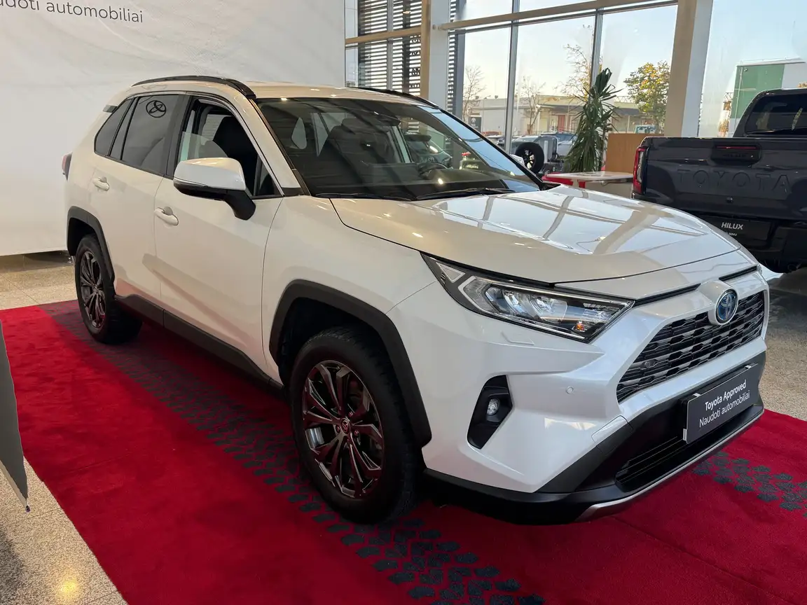 TOYOTA RAV4