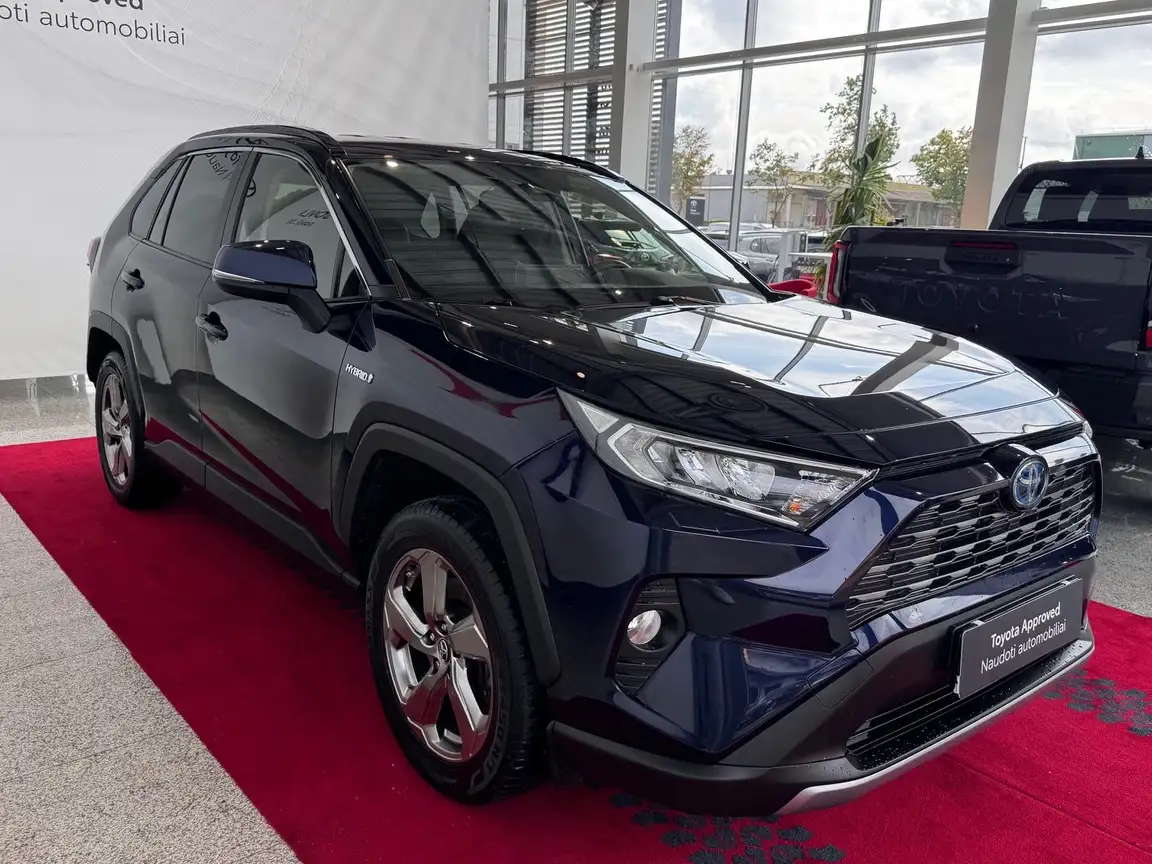 TOYOTA RAV4