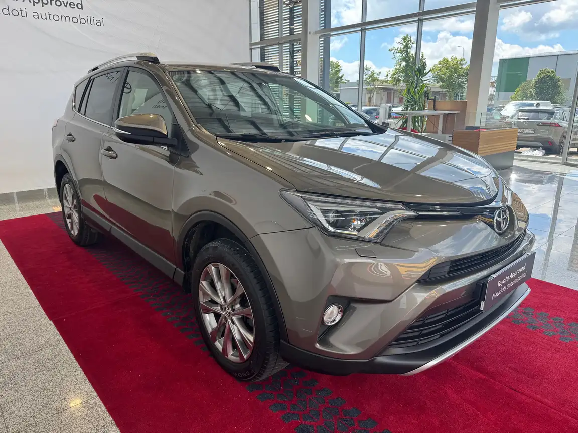 TOYOTA RAV4