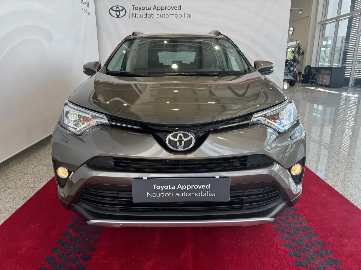 TOYOTA RAV4
