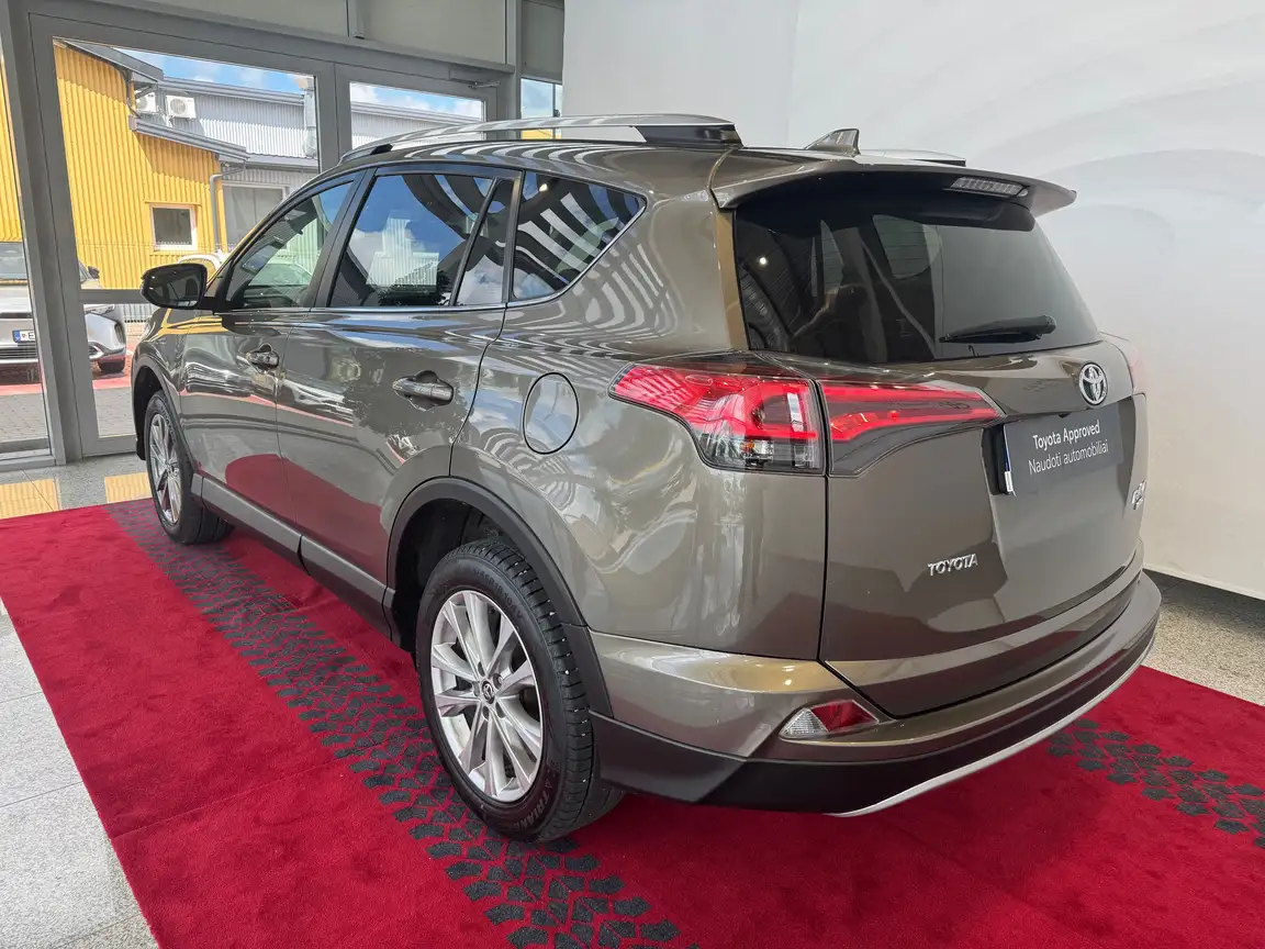 TOYOTA RAV4