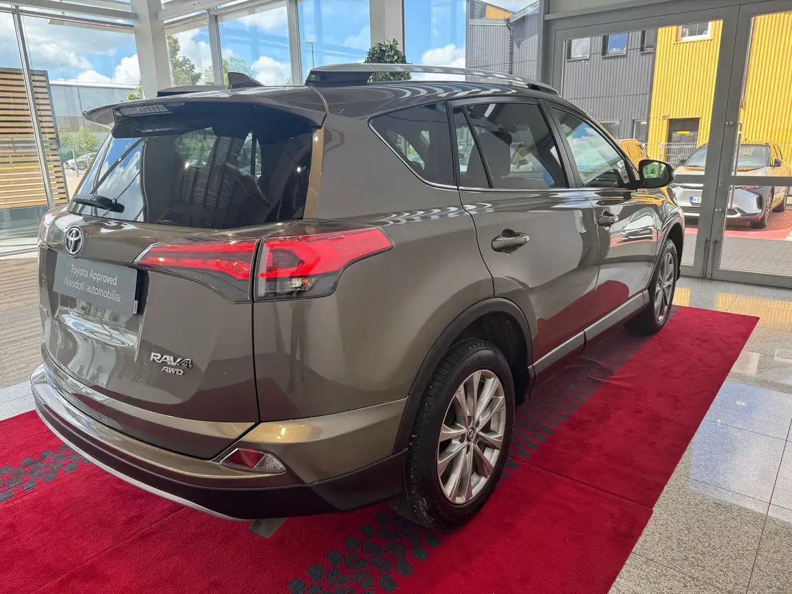 TOYOTA RAV4