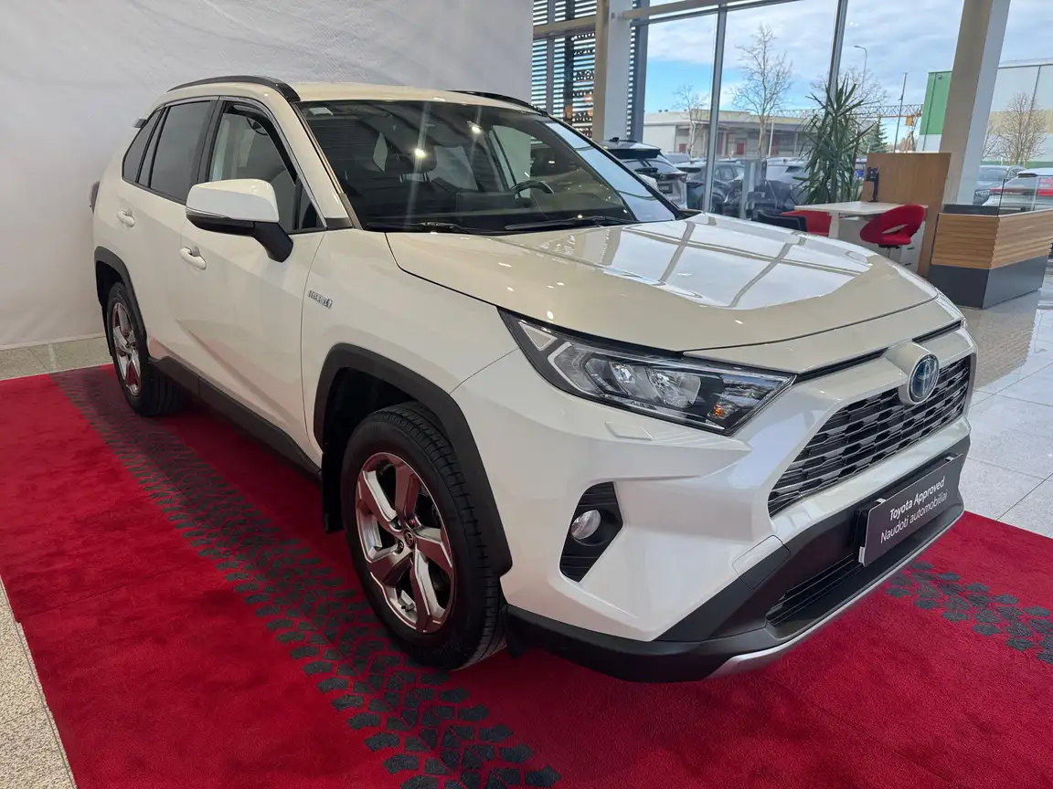 TOYOTA RAV4
