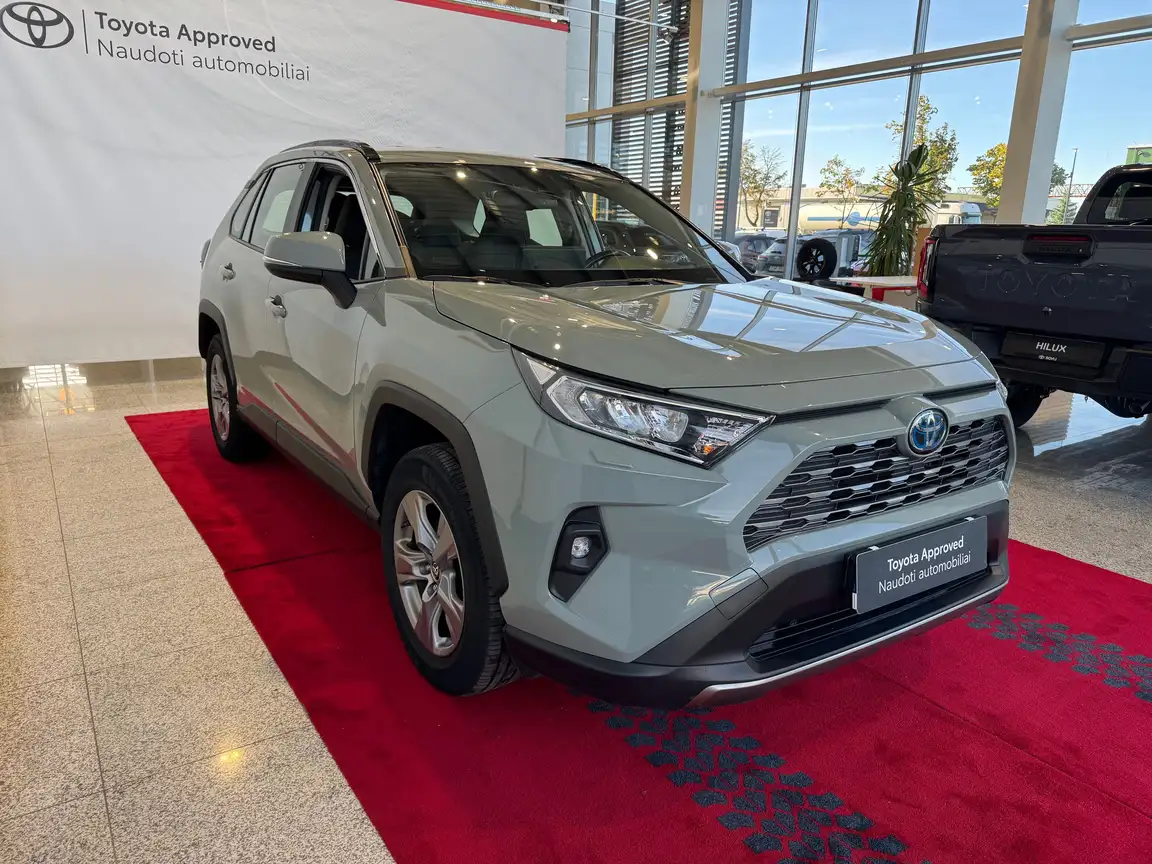 TOYOTA RAV4