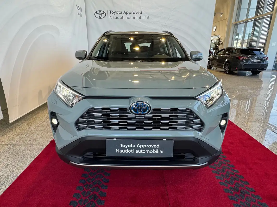 TOYOTA RAV4
