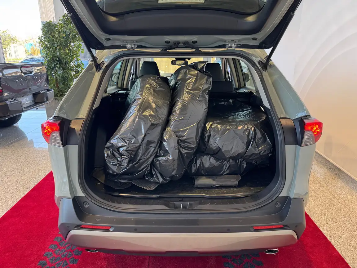 TOYOTA RAV4