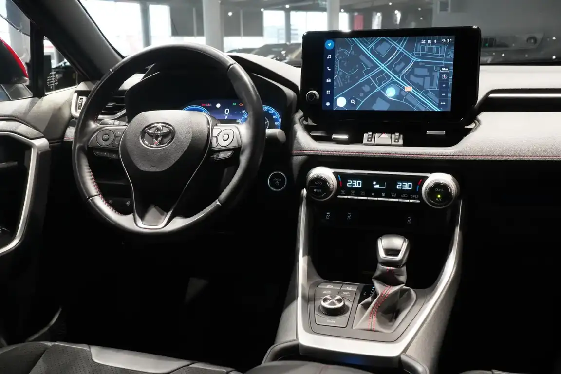 TOYOTA RAV4