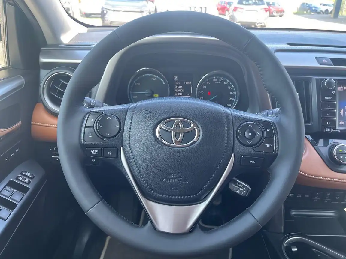 TOYOTA RAV4