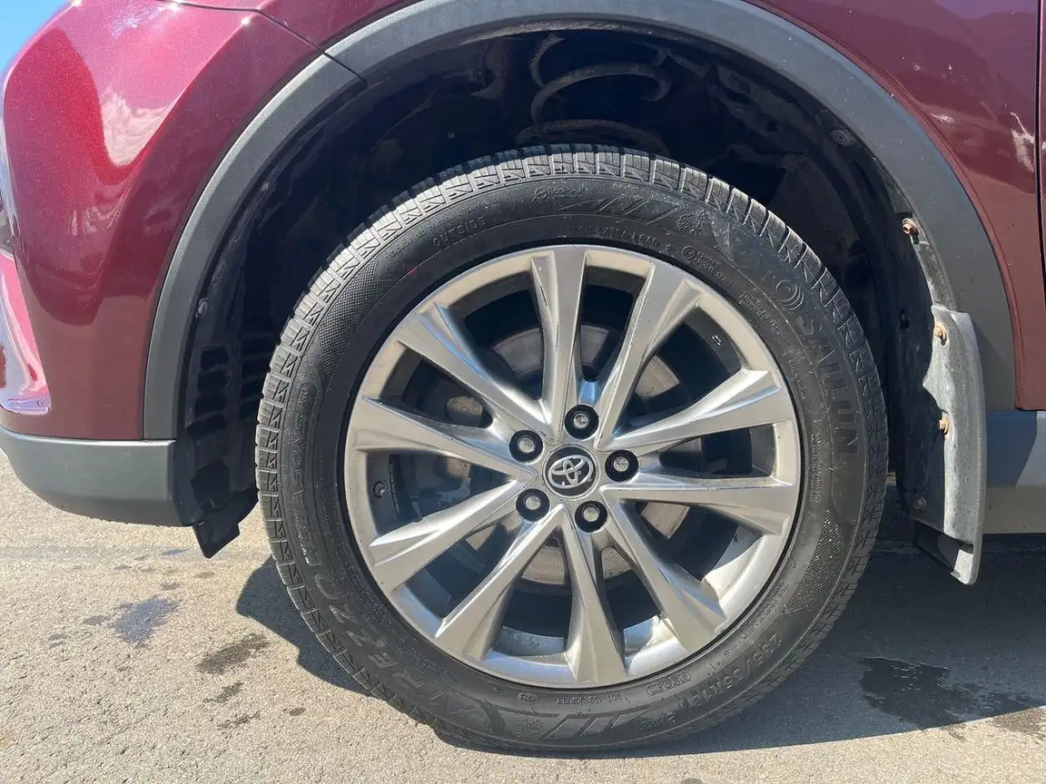 TOYOTA RAV4