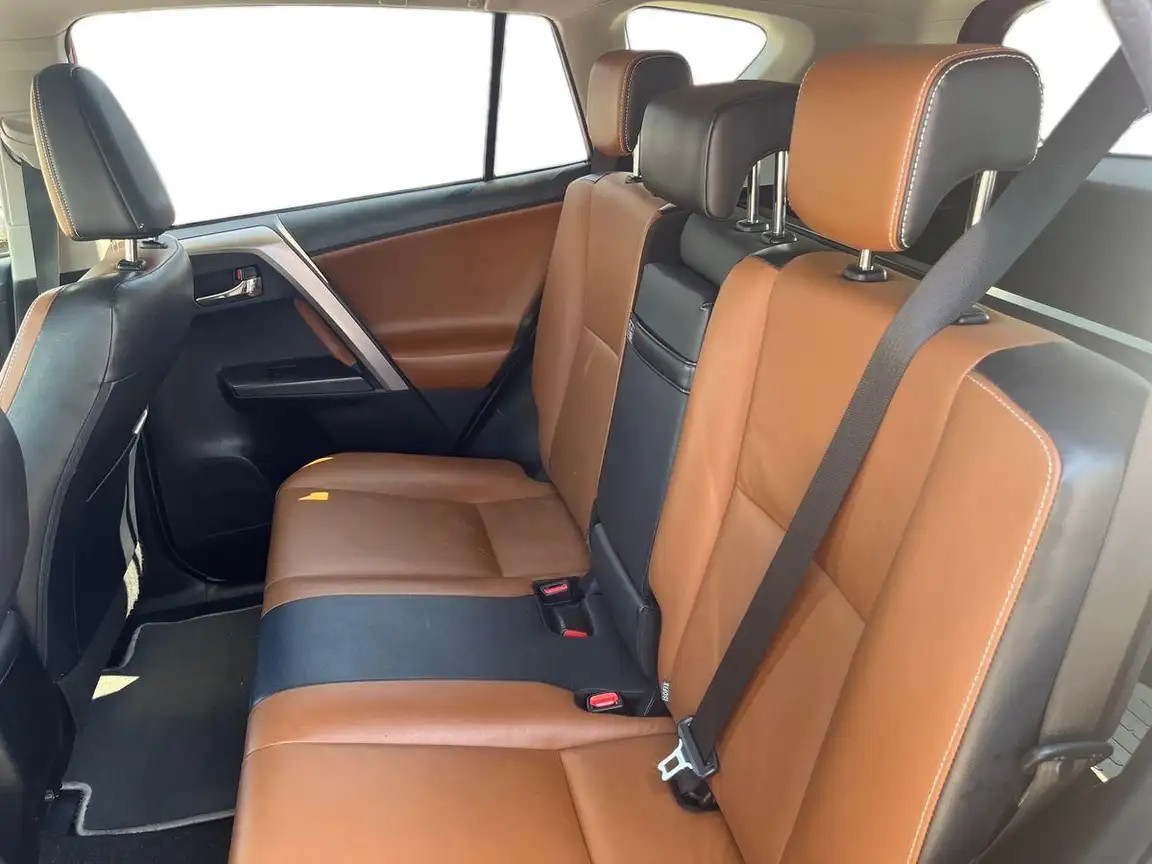 TOYOTA RAV4
