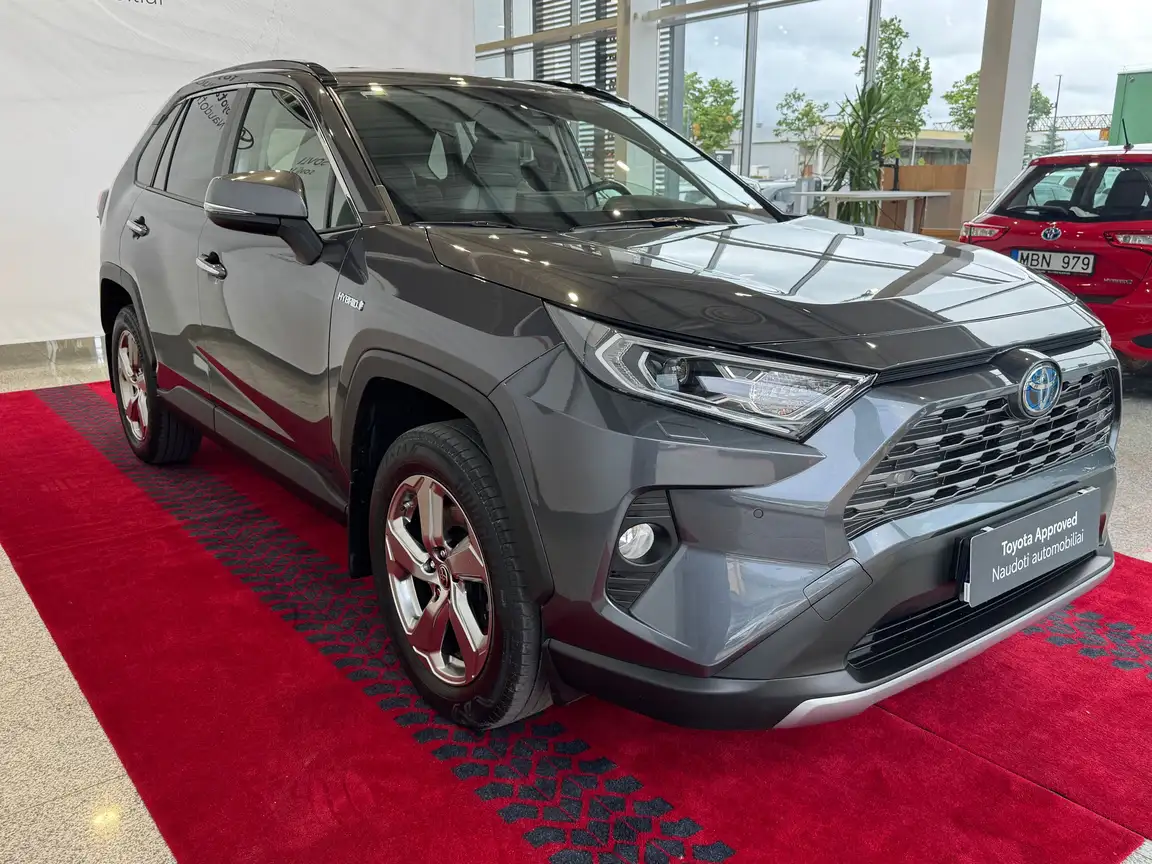 TOYOTA RAV4