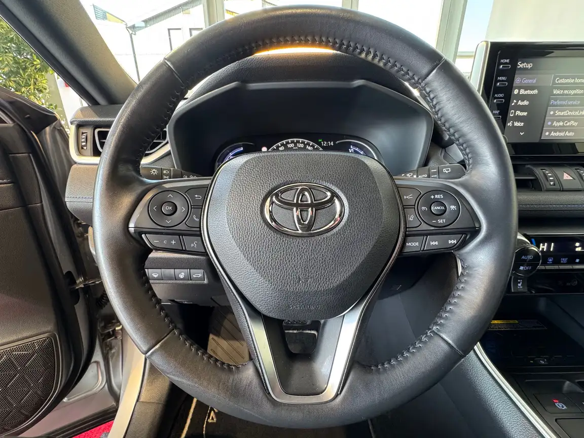 TOYOTA RAV4