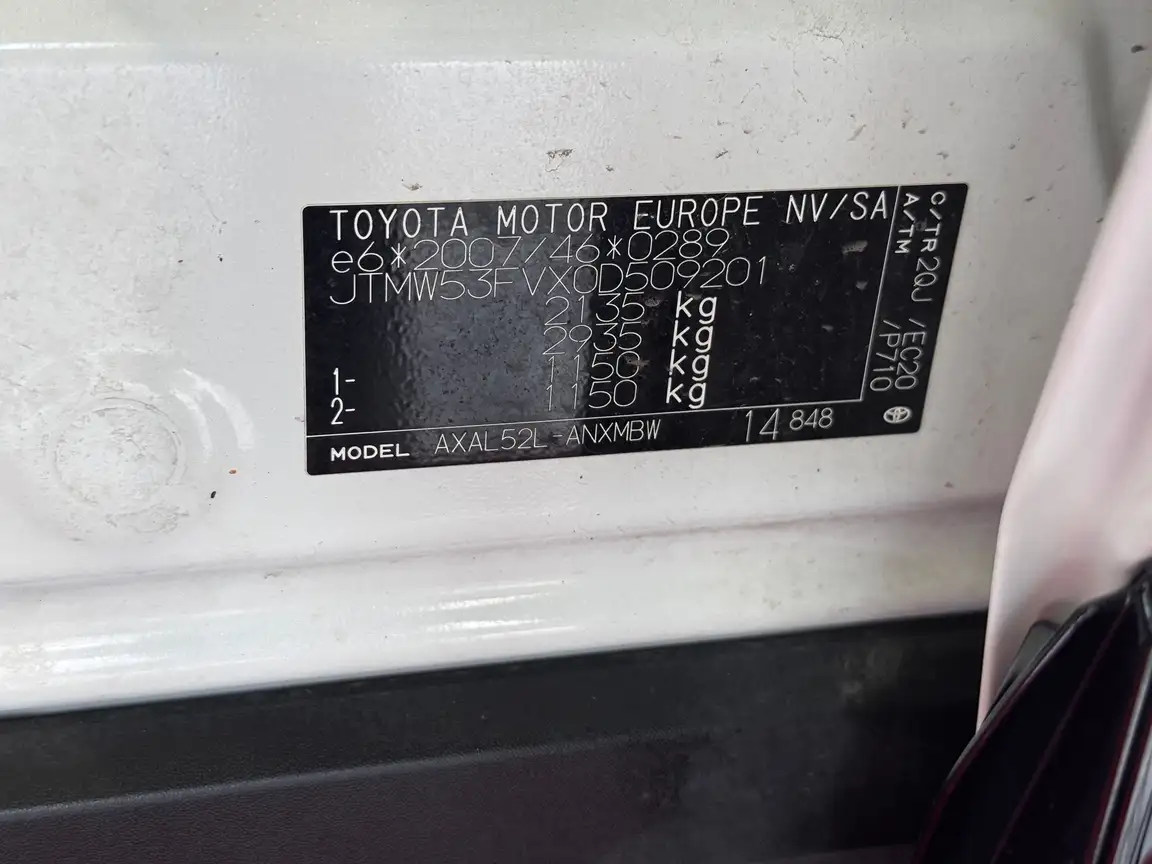 TOYOTA RAV4