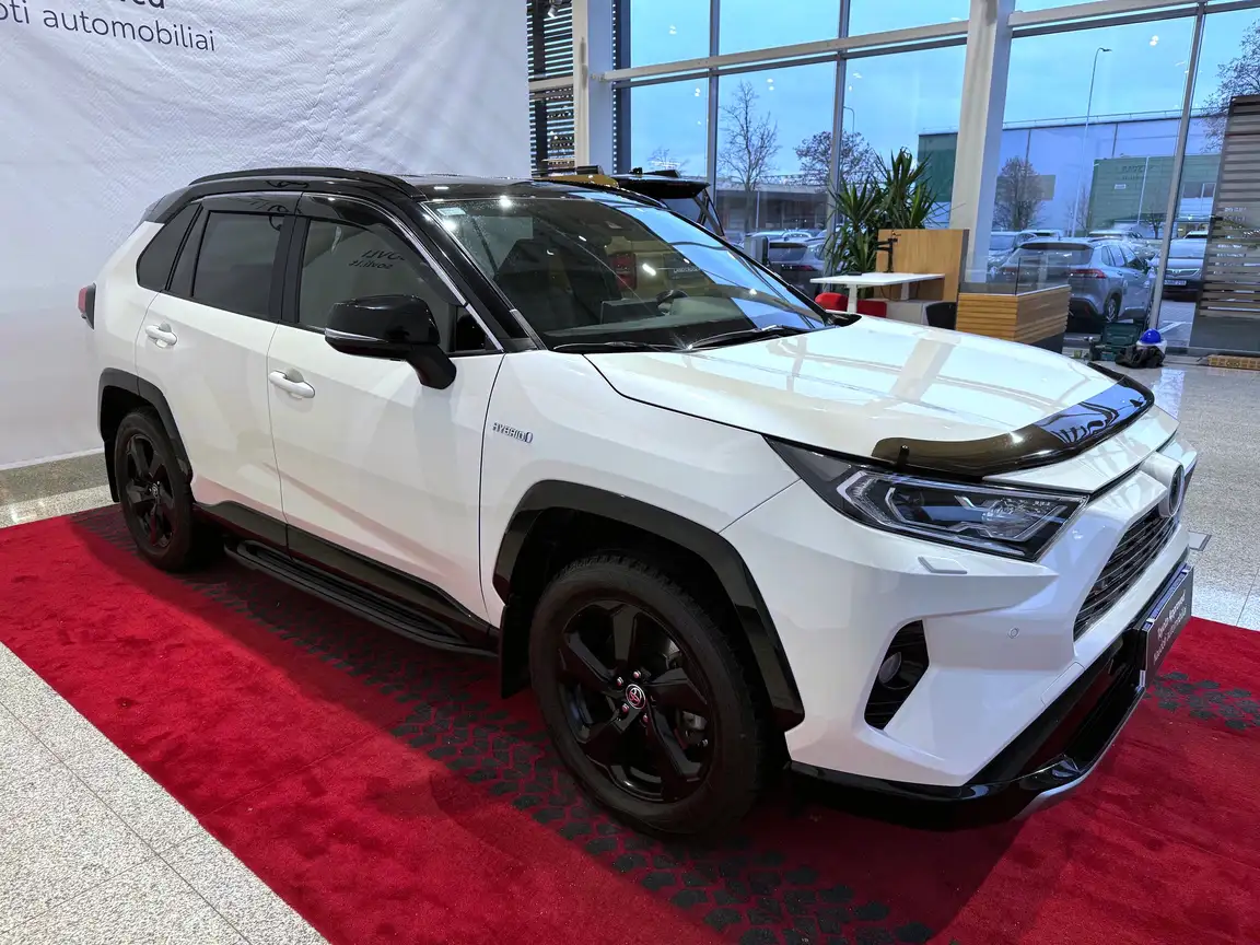 TOYOTA RAV4
