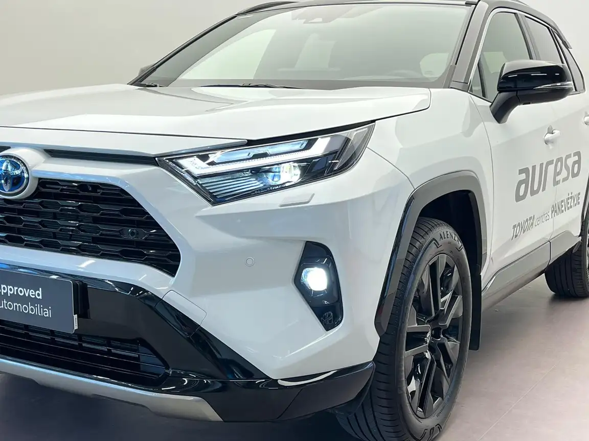 TOYOTA RAV4