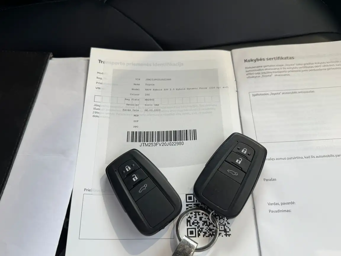 TOYOTA RAV4