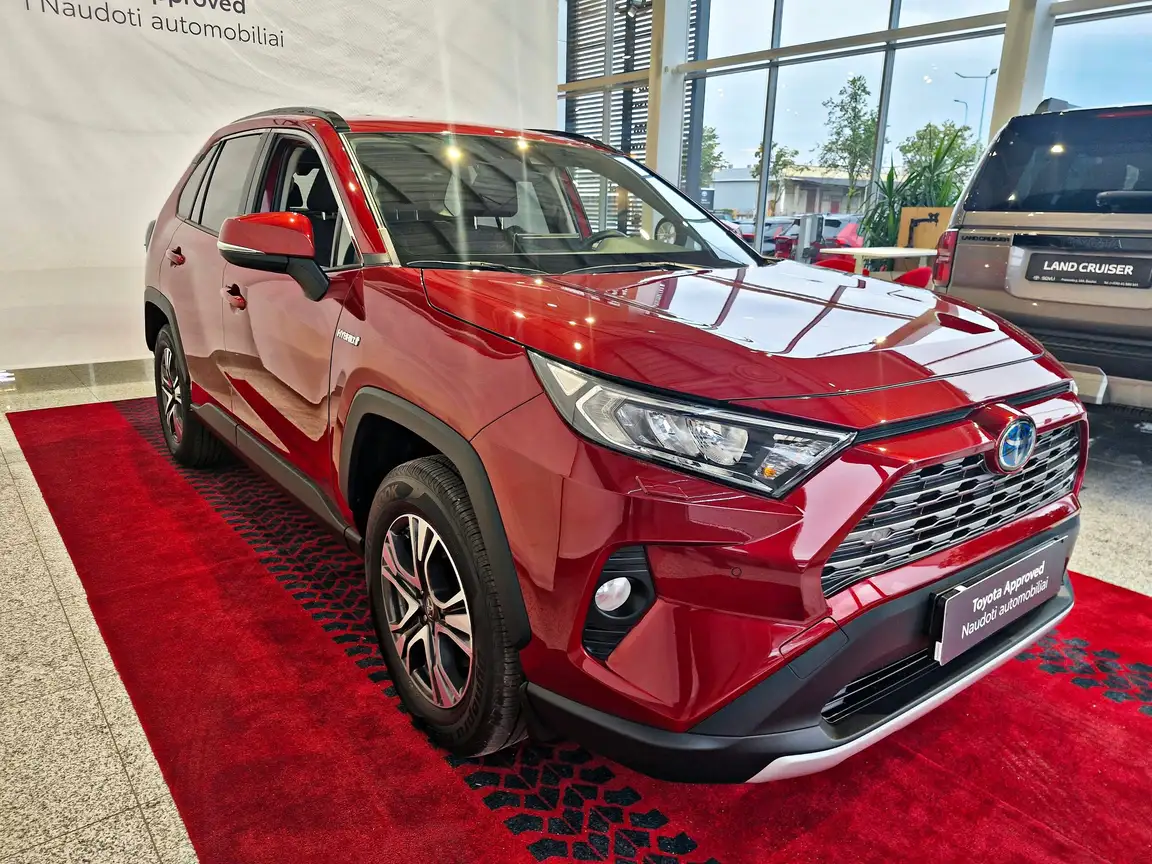 TOYOTA RAV4