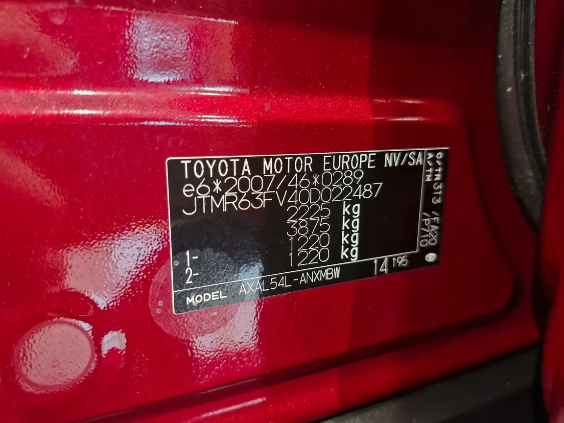 TOYOTA RAV4