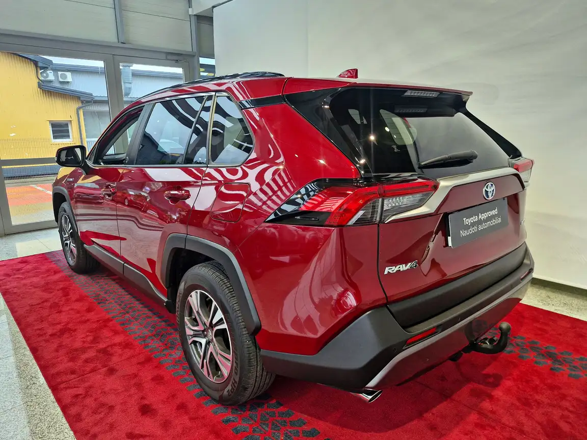 TOYOTA RAV4