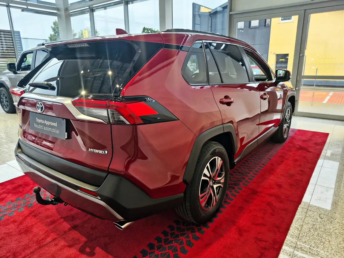 TOYOTA RAV4