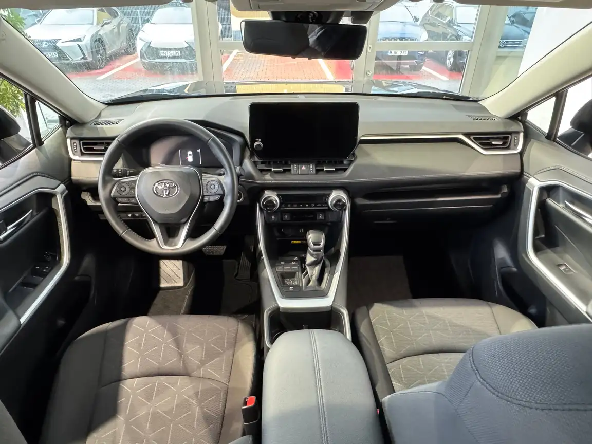 TOYOTA RAV4