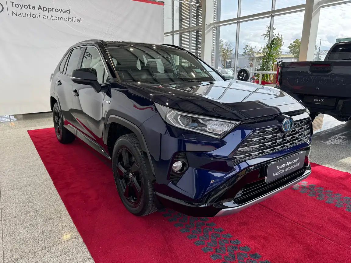 TOYOTA RAV4