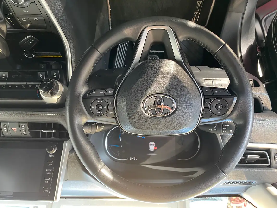 TOYOTA RAV4