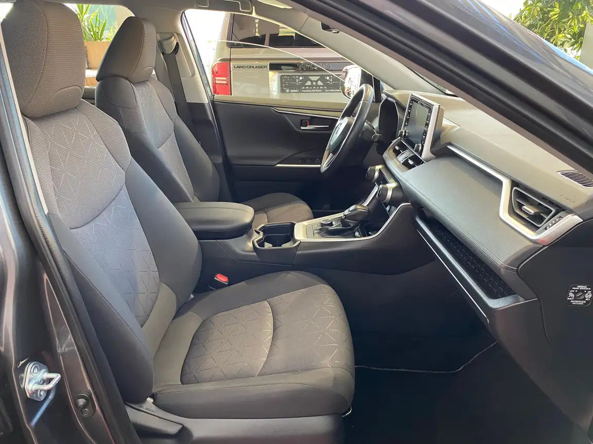 TOYOTA RAV4