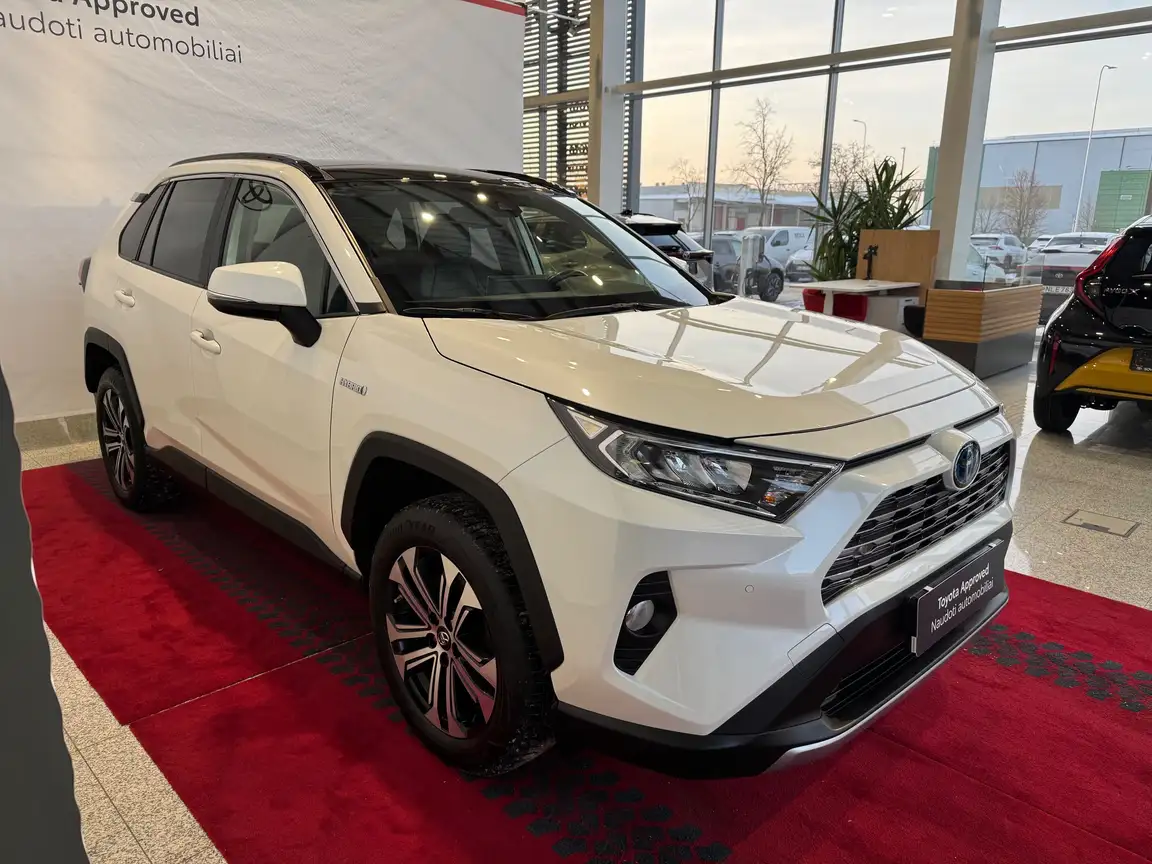 TOYOTA RAV4