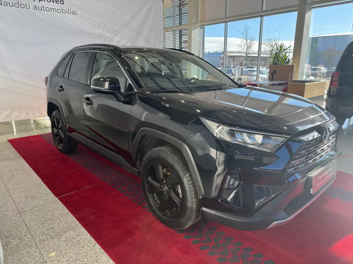 TOYOTA RAV4