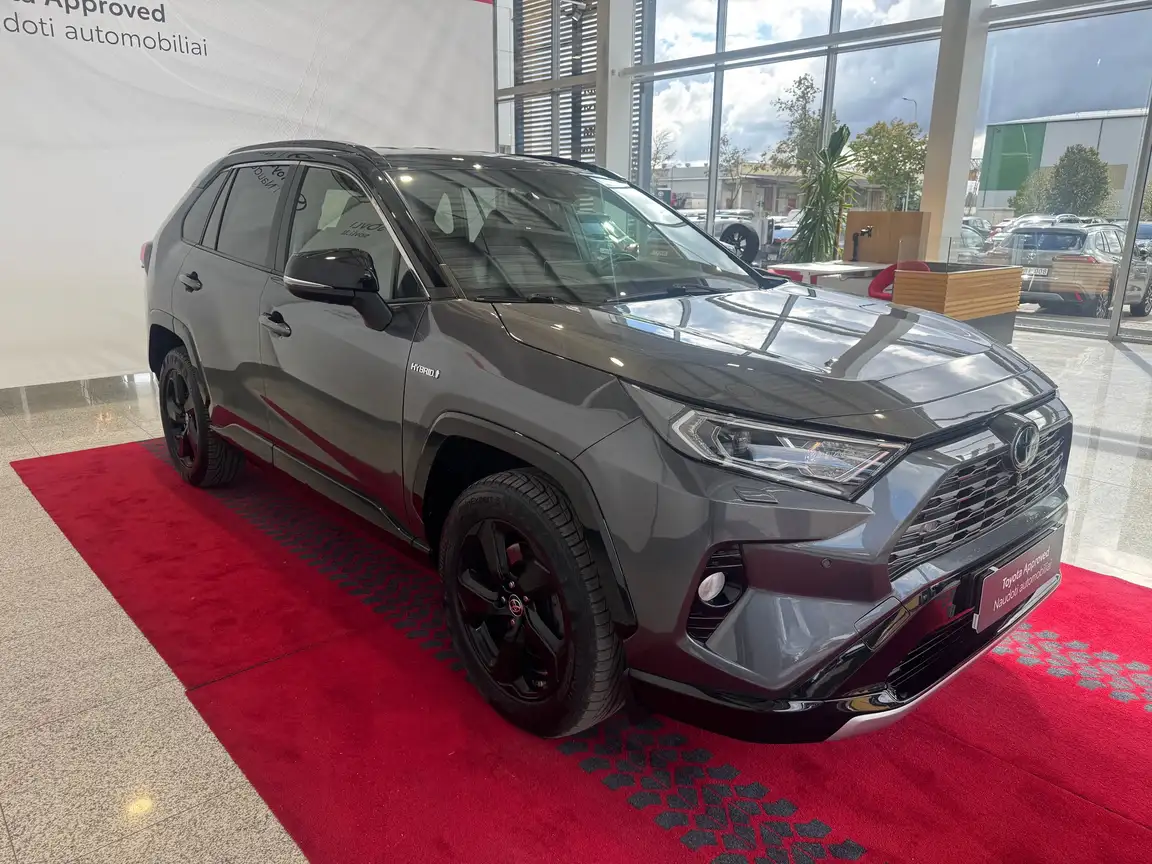 TOYOTA RAV4