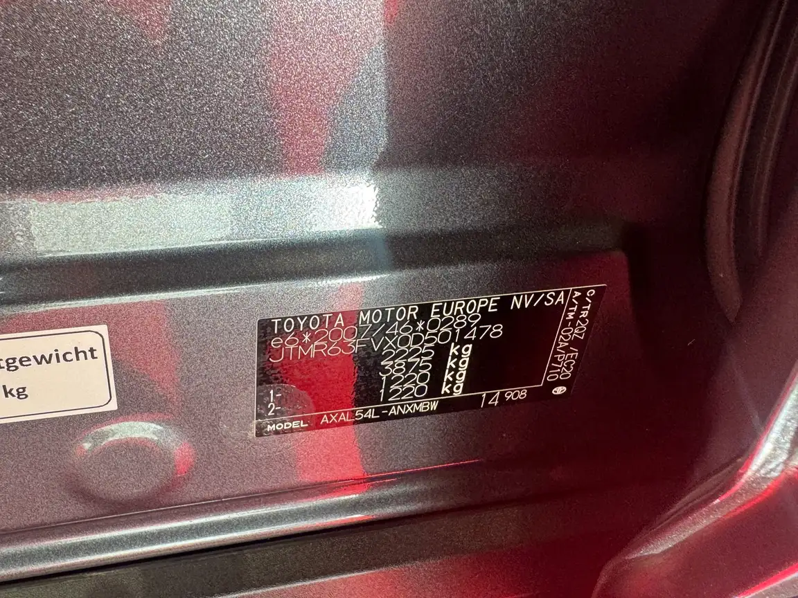 TOYOTA RAV4